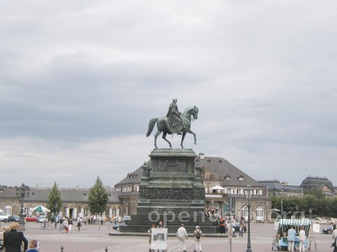 P6110047